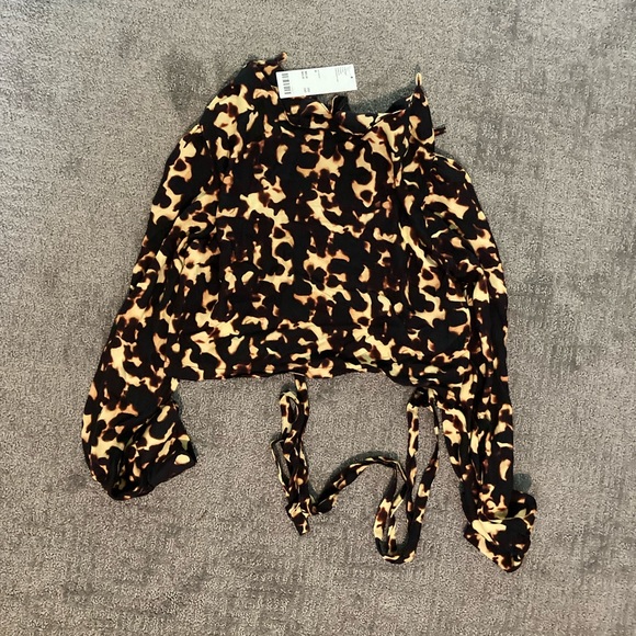 Urban outfitters open back top - Picture 3 of 7